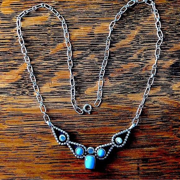 $77  Running Bear Navajo Estate Necklace  Marked R.B. STERLING - Picture 5 of 6